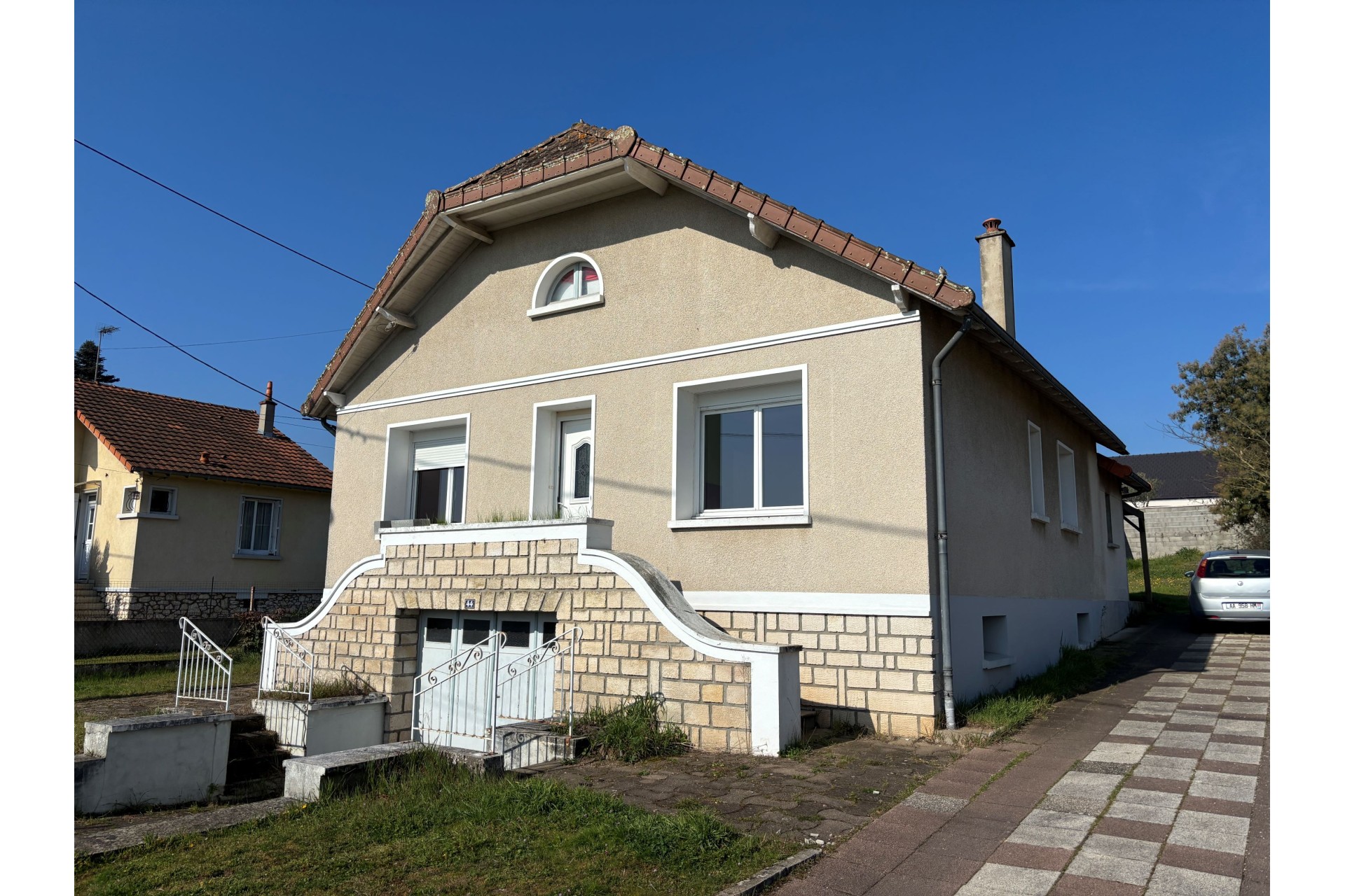 Pavillon type 5 en très bon...